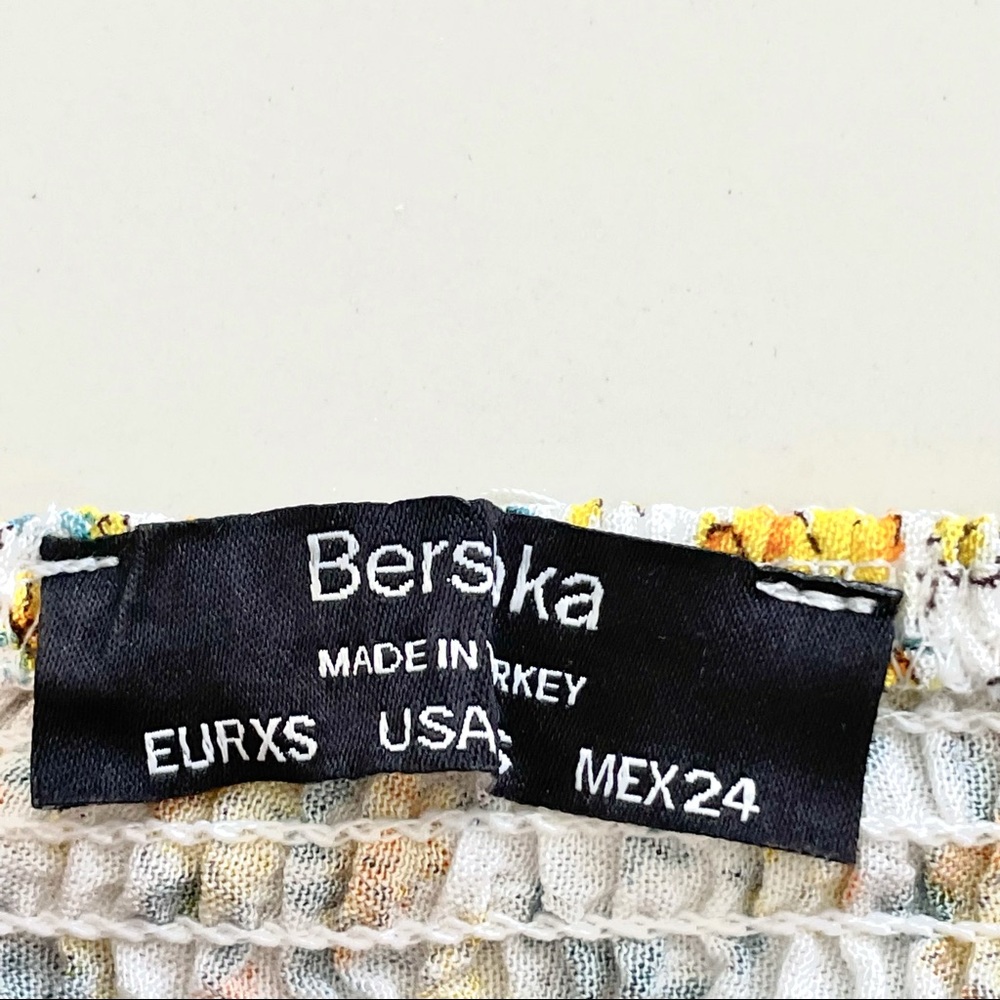 BERSHKA Rouched Florar Cropped Top - Picture 6 of 6